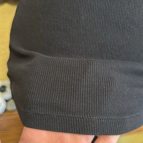 Denver Hayes Classic Ribbed Tank Top - Picture 2 of 6